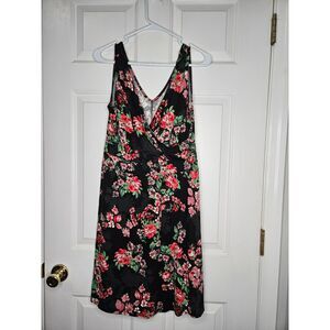 Maurices Size Medium Floral Tunic Shirt NWT